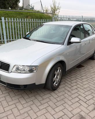 Audi A4 2.5 V6 TDI cat
