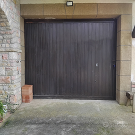 Portone in ferro e lamiera zingata