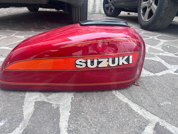 Serbatoio suzuki gs 550 e