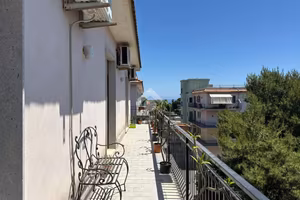4 LOCALI A RIPOSTO
