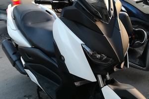 Yamaha xmax300