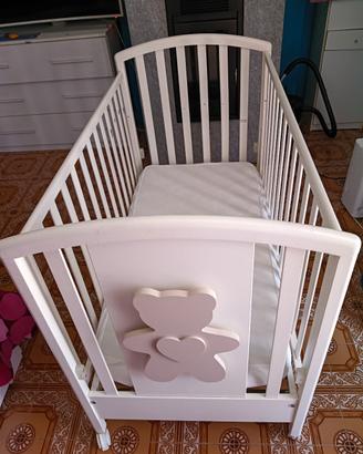 lettino con materasso 