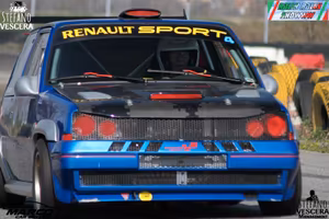auto da competizione renault super 5