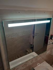 Specchio bagno con led integrato