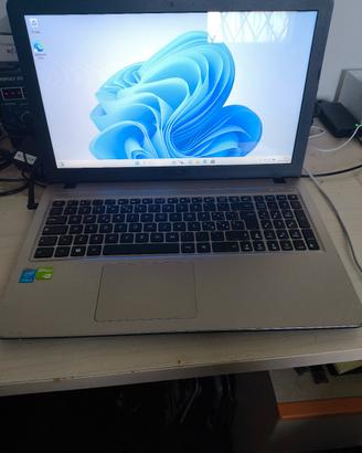 notebook Asus i3 f540l
