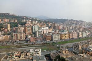 3 LOCALI A GENOVA