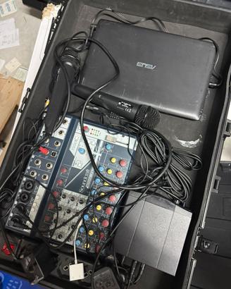 Mixer piu pc piu doppio radio akg