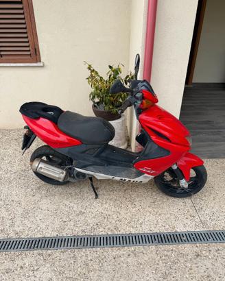 scooter Yamahaa Aerox