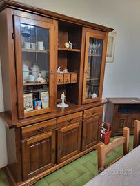credenza vetrina piu tavolo e 6 sedie