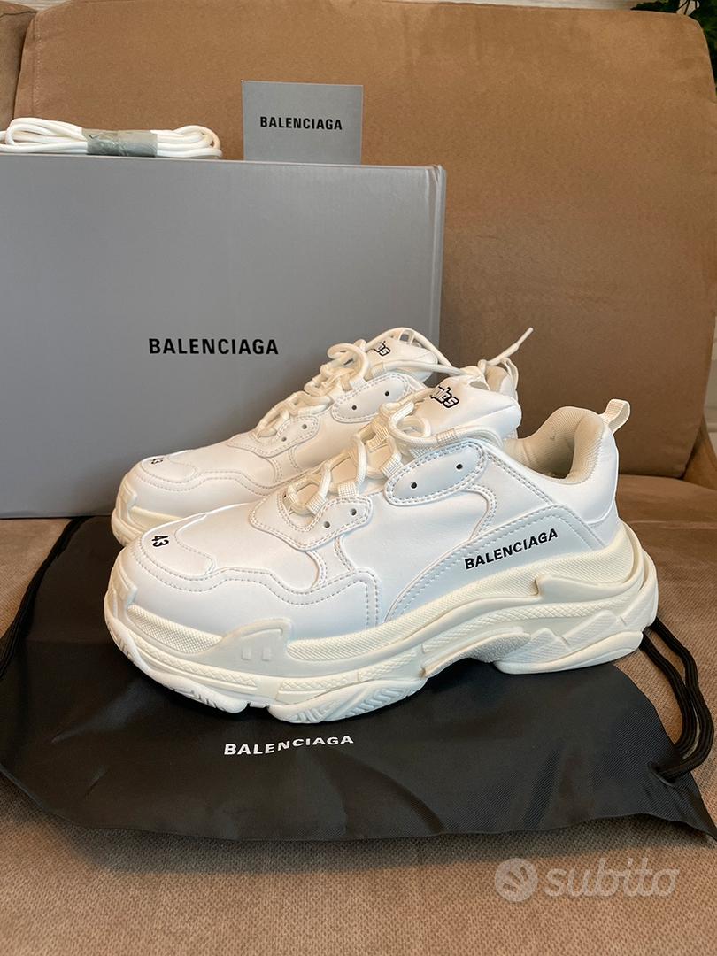 Balenciaga triple s on sale subito