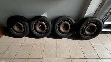 4 pneumatici invernali Dunlop