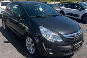 Opel Corsa 1.2 3 porte b-color