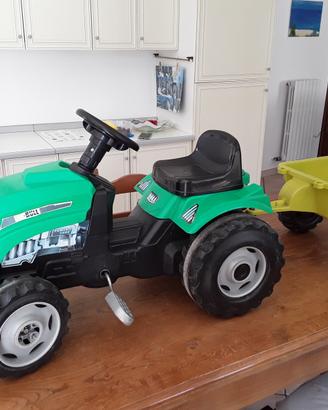 trattore con rimorchio Smoby
