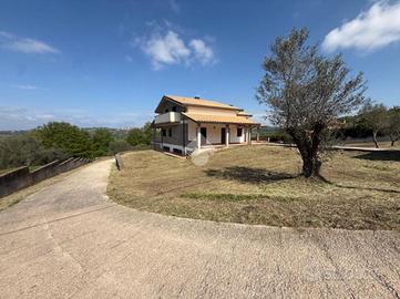 VILLA SINGOLA A MONTEFIASCONE