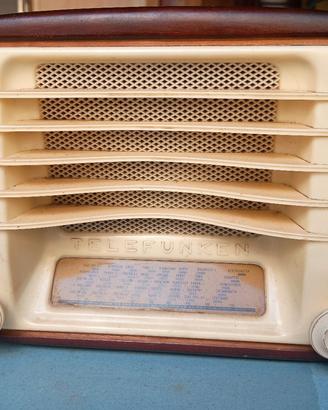 radio vintage Telefunken Mignonette Baby 1953