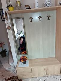 Appendiabiti con specchiera e mobiletto