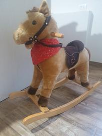 Cavallo a dondolo 