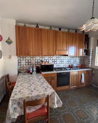 Cucina in legno massello