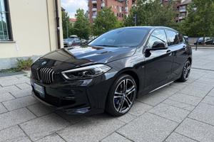 Bmw 118 118d 5p. Msport