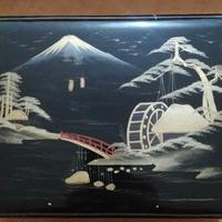 Scatola giapponese vintage con specchio e cassetto