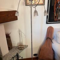 Lampada a terra Ikea