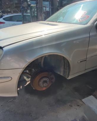 MERCEDES CLASSE E 270 2003 PARAFANGO ANTERIORE SX/