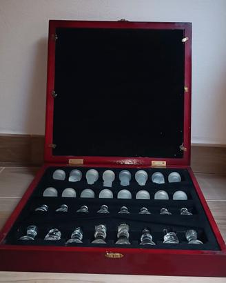 Cofanetto Scacchi Con Pedine E Base In Vetro