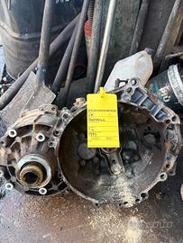 CAMBIO VOLKSWAGEN TRANSPORTER 2.4 DIESEL ANNO:1995