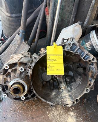 CAMBIO VOLKSWAGEN TRANSPORTER 2.4 DIESEL ANNO:1995