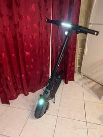 Monopattino elettrico Ninebot F3 Pro