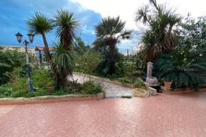 Appartamento con spazio esterno-san prisco