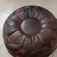 pouf in pelle