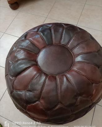 pouf in pelle