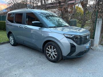 Ford tourneo 