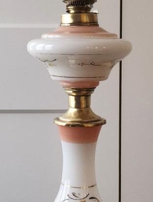 Lampada/lume a olio/petrolio in vetro opalino