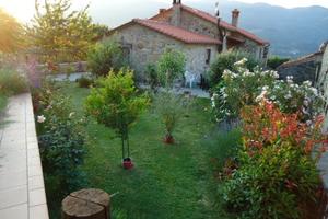 Splendido Rustico con giardino privato