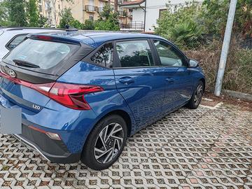 Auto hyundai i20. 2024