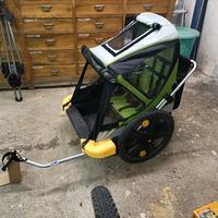 Carrello porta bambini per biciclette 