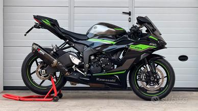 NINJA ZX-6R 636 2025 - 2.000km versione akrapovic