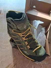 Scarponi DF Mountain – Suola Vibram – Tg. 42