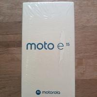 Smartphone Motorola e 15 