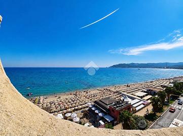 6 LOCALI A SAVONA