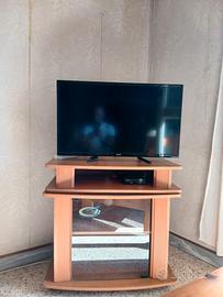 Carrello porta tv compreso il televisore  42 polli