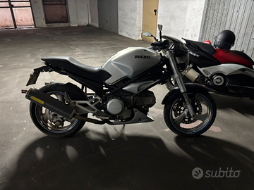 Ducati Monster 600cc