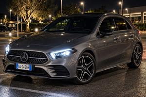 MERCEDES A 180 D SPORT EXTRA - 08/2019 - KM 97.350