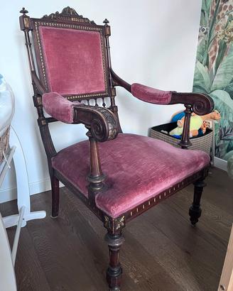 Antica poltrona capotavola