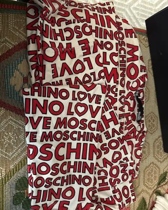 Felpa Love Moschino