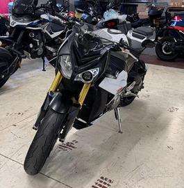 Bmw s 1000 r akra my14