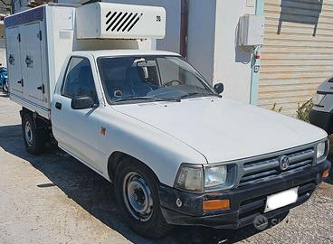 Furgone isotermico a piastre per surgelati