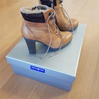 Stivaletti donna in cuoio